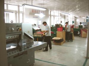 纸制品在节庆用品销售中的角色与发展前景