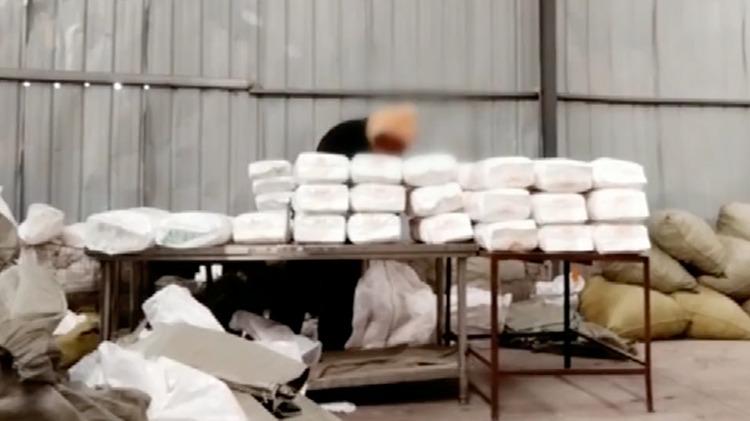 从新浪新闻滚动看纸制品销售的现代转型与市场挑战